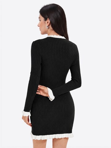 Rochie de la Imily Bela pe negru