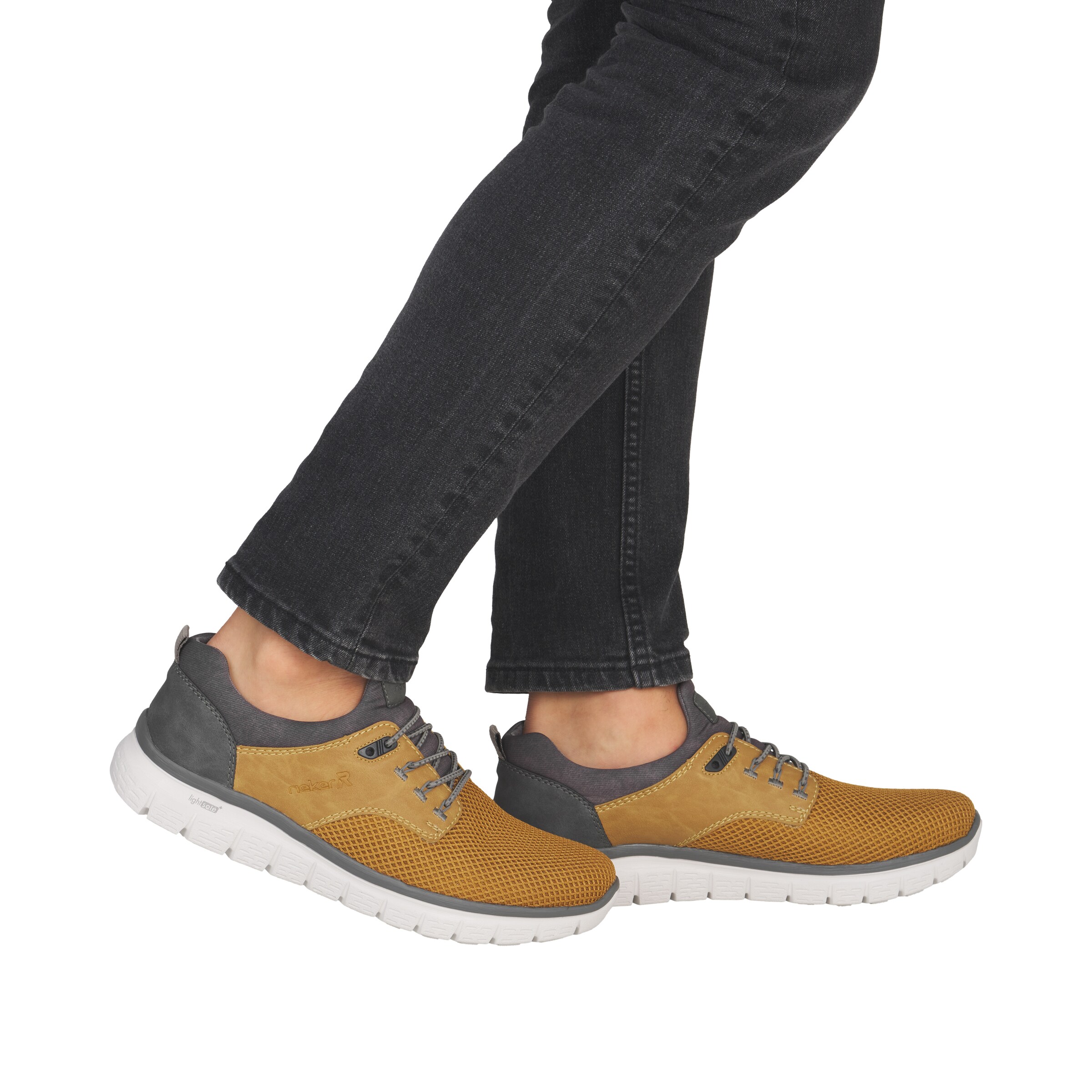 Chaussure basse Rieker en jaune