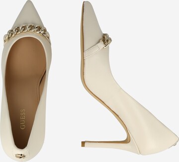 GUESS - Zapatos con plataforma 'Pinta' en beige