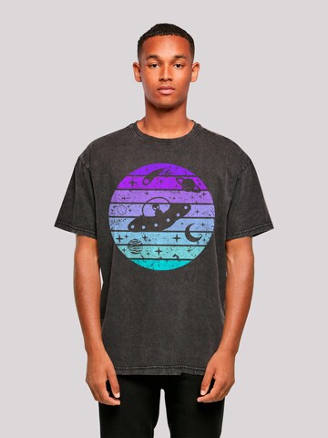 T-Shirt 'Retro Alien Weltraum Sonnenuntergang' F4NT4STIC en noir : devant