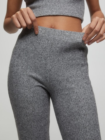 Pull&Bear Flared Leggings in Grey