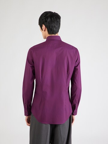 raudona Michael Kors Priglundantis modelis Marškiniai: galas