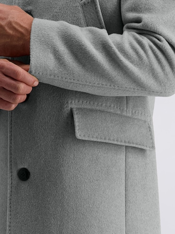 PIERRE CARDIN Mantel in Grau