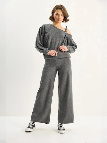 Bianco Lucci - Roupa de casa 'Zweiteiliges Set' em cinzento