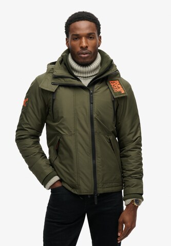 Veste mi-saison 'Mountain' Superdry en vert