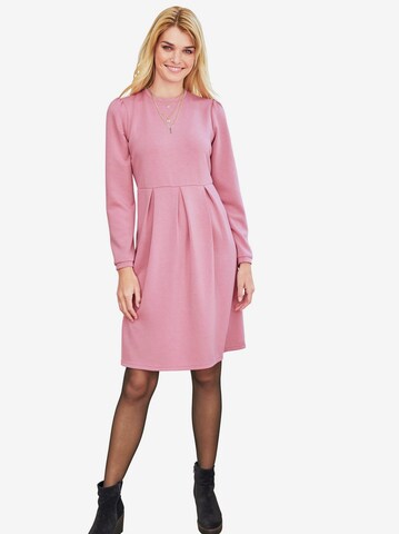 Robe heine en rose : devant