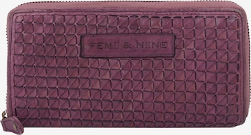 Greenland Nature Wallet in Purple: front