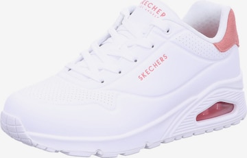 Baskets basses 'Uno' SKECHERS en blanc : devant