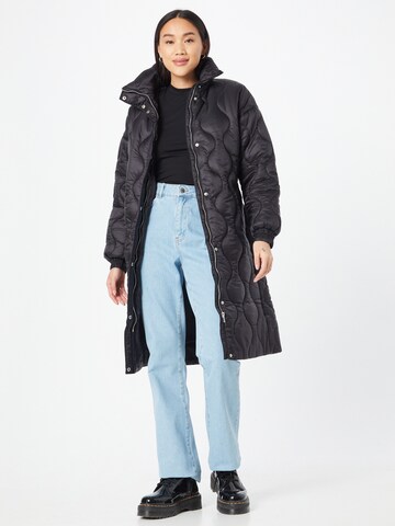 Dorothy Perkins Wintermantel in Zwart