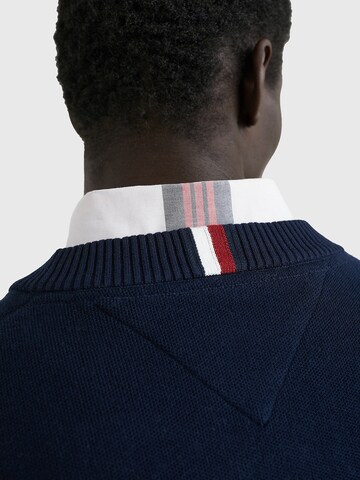 TOMMY HILFIGER Svetr – modrá