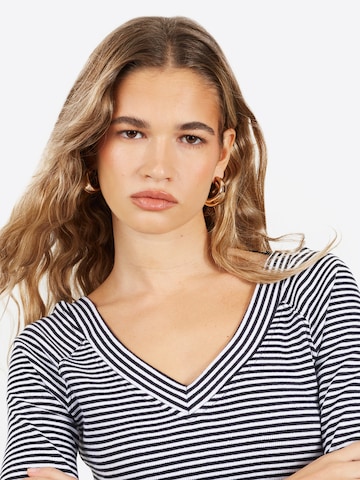 Maglietta di BRAVE SOUL in nero