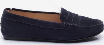 Tod's Flats & Loafers in 38 in Blue: front