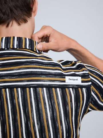 Desigual - Ajuste regular Camisa en amarillo