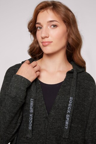 Soccx Offener Kurz-Cardigan mit Kapuze in Schwarz