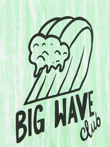 Tricou de la Cool Club pe verde