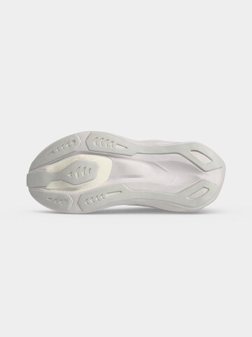 ASICS - Sapatilha de corrida 'Novablast 6' em branco