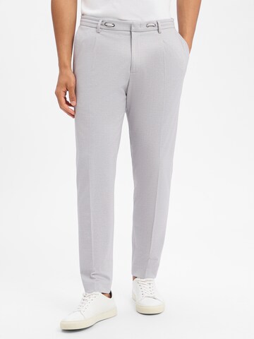 BENVENUTO Regular Chino Pants in Grey: front