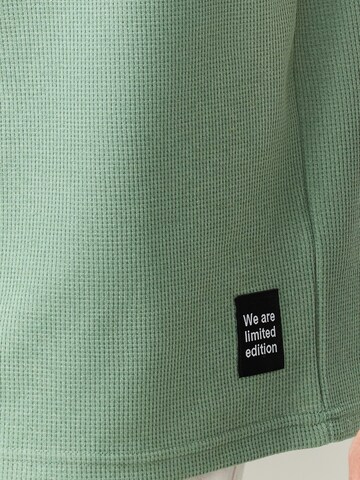 Trendyol Футболка в Зеленый