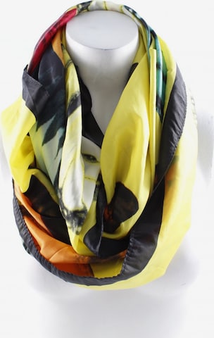 H&M Scarf & Wrap in One size in Yellow: front