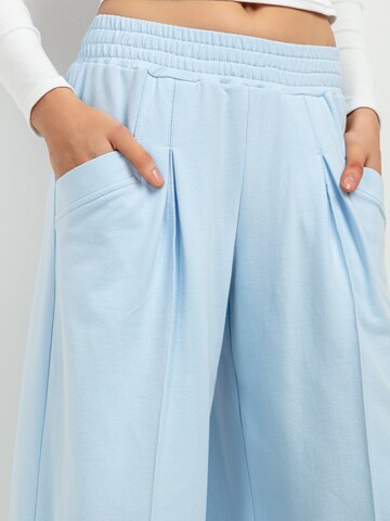 TESSITA Wide Leg Hose in Blau