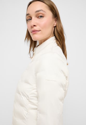 MUSTANG Jacke 'Twin Hills' in Weiß