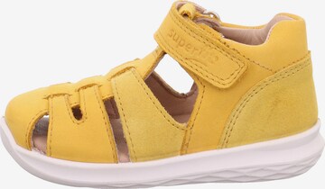 Chaussures ouvertes 'Bumblebee' SUPERFIT en jaune