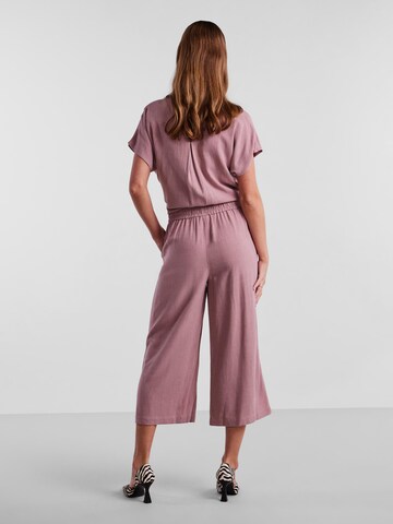 Loosefit Pantaloni 'Vinsty' di PIECES in rosa