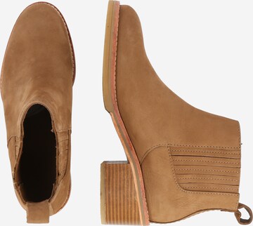 CLARKS Chelsea Boots 'Cologne' in Brown