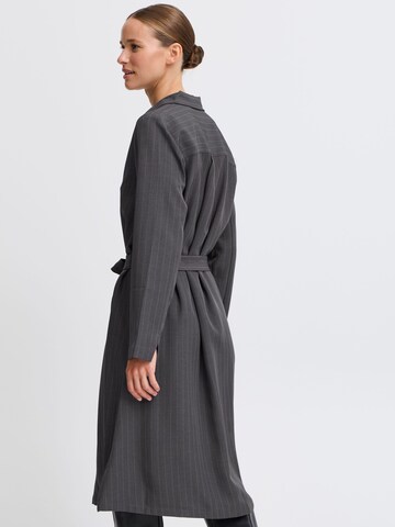 Robe-chemise b.young en gris