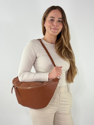 lePelou Fanny Pack 'CLARA' in Brown