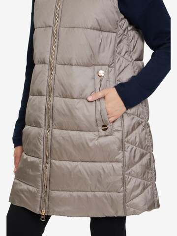 Betty Barclay Bodywarmer in Beige