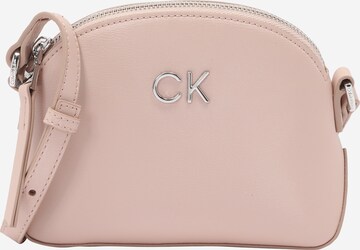 Calvin Klein Taška přes rameno – pink: přední strana