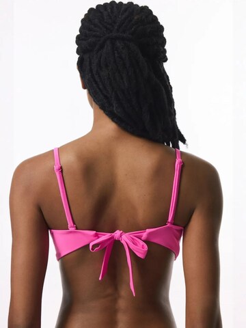 Penti Bandeau Góra bikini 'Bikinioberteile' w kolorze różowy: przód