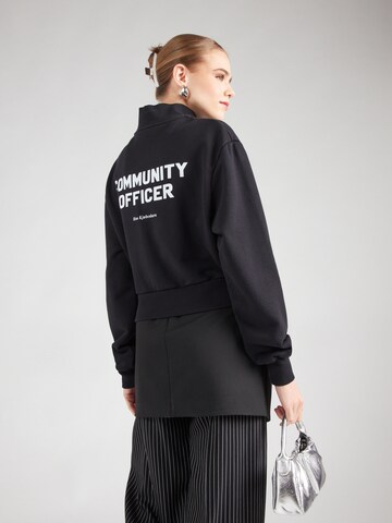 Han Kjøbenhavn - Sudadera con cremallera 'Officer' en negro: frente