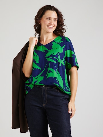 ONLY Carmakoma - Blusa 'CARFlorra' en azul: frente