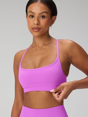Fabletics Bustier BH 'SLEEK SEAMLESS STRAPPY LOW IMPACT BRA' in Pink: Vorderseite