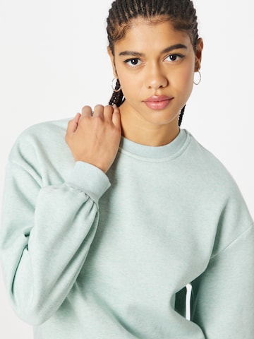 Urban Classics Sweatshirt in Green