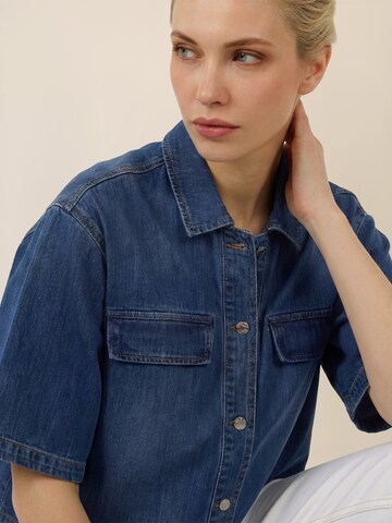 APART Blouse in Blue