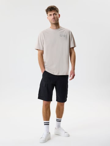 Maglietta di TWO SOON in marrone