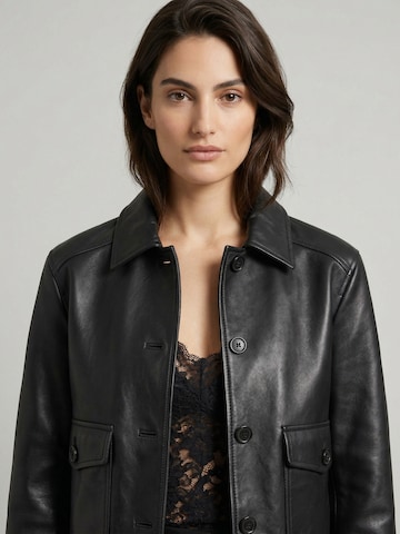 Veste mi-saison 'Bruna' RICANO en noir