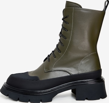 CESARE GASPARI Lace-Up Ankle Boots in Green: front