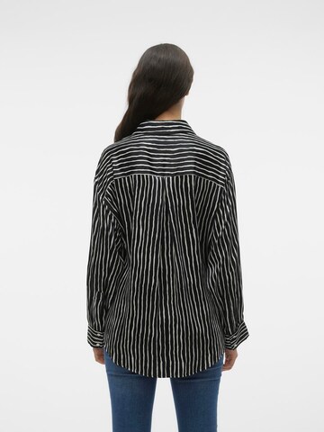 Chemisier 'Lillian Mara' VERO MODA en noir