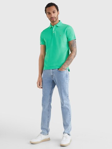 TOMMY HILFIGER Poloshirt in Grün