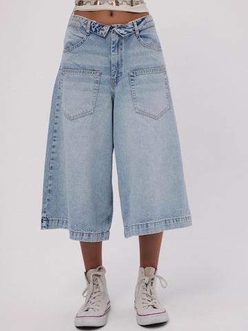 IT'S BASIC Baggy Jeans 'SUPER BAGGY BERMUDA SHORT'‌‌ in Blau: Vorderseite