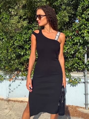 JIORO Strickkleid 'ESSENTIALS' in 