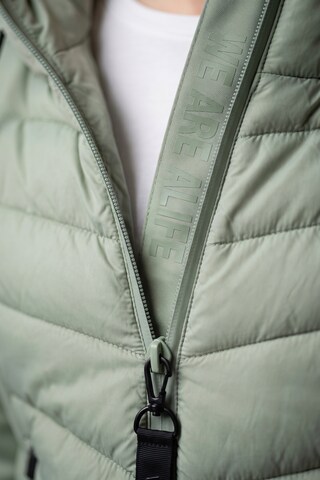 alife & kickin Преходно яке 'ZeliaAK A' в зелено
