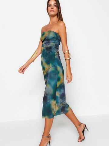 Trendyol Kleid in Mischfarben