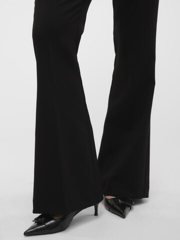 VERO MODA Flared Pants in Black