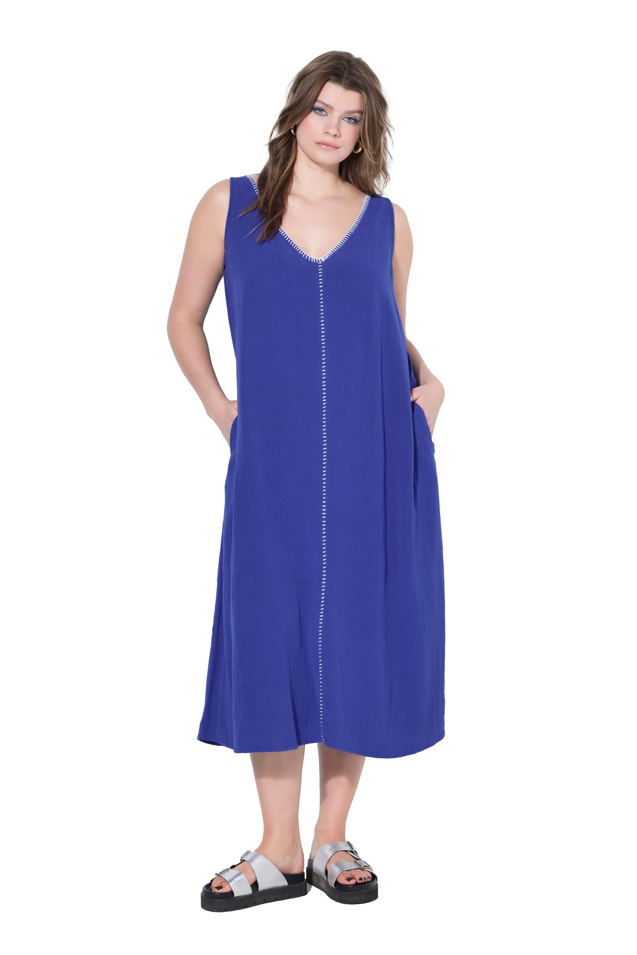 Studio Untold Dress in Blue: front
