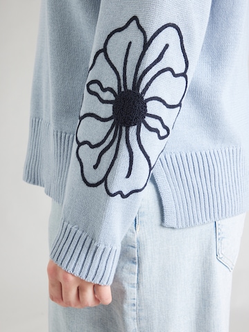 Pulover 'CARPETRA' de la ONLY Carmakoma pe albastru